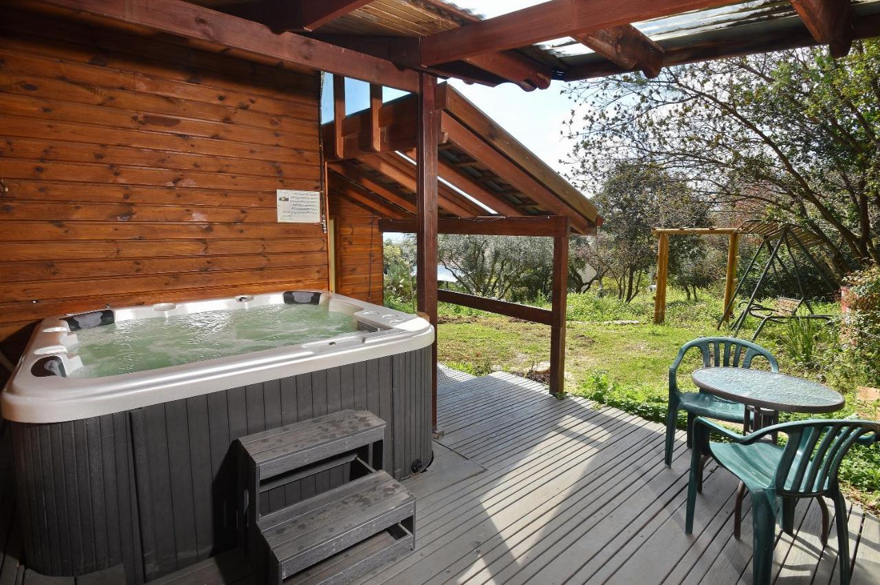 Zimmers At The Forest Amirim Exterior foto